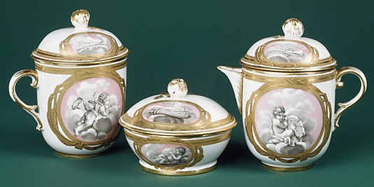Cup with cover (from a tea service)