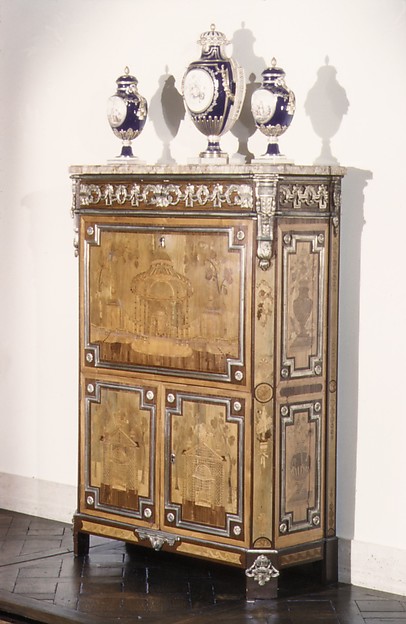 Upright secretary