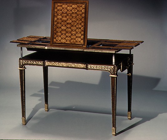 Mechanical table (Table mécanique)