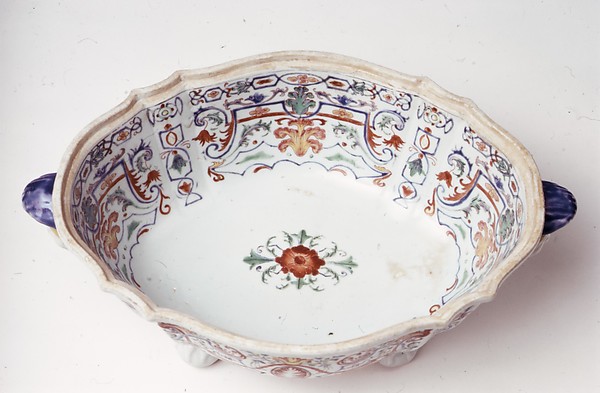 Tureen (one of a pair)