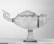 Vessel in the form of a fish
