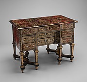 Small desk with folding top (Bureau Brisé)