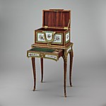 Jewel coffer on a writing stand (Coffre à bijoux)