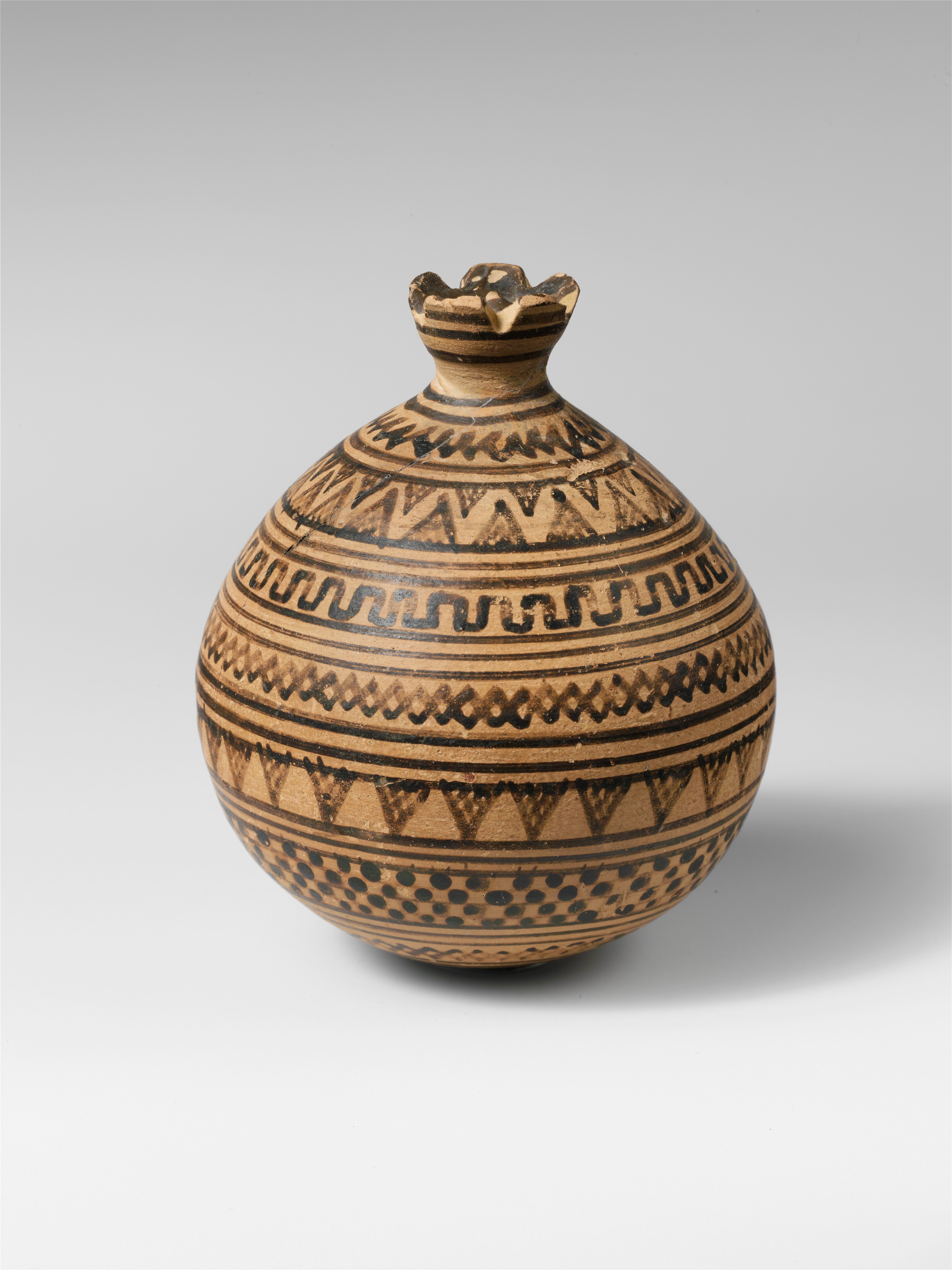 terracotta-vase-in-the-form-of-a-pomegranate-period-geometric-date