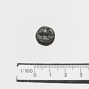 Steatite reel-shaped seal