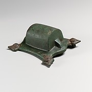 Chariot fragments, rectangular sockets