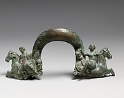 Bronze handle of a shallow basin