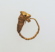 Earring with head of a bull