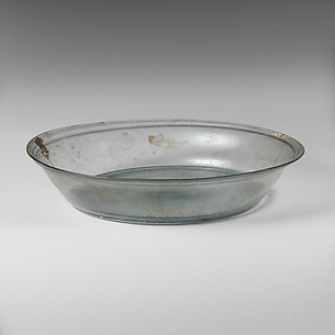 Glass dish