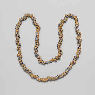 Glass eye beads