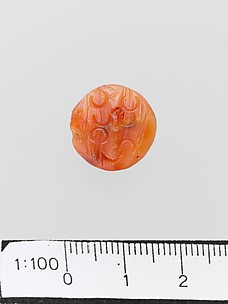 Chalcedony lentoid seal