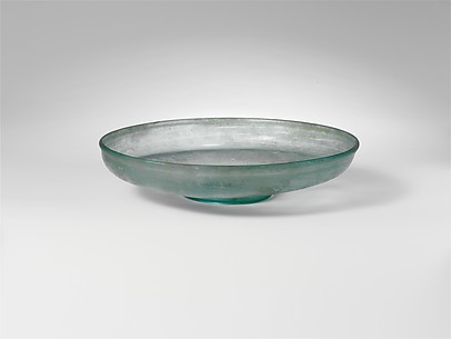 Glass dish
