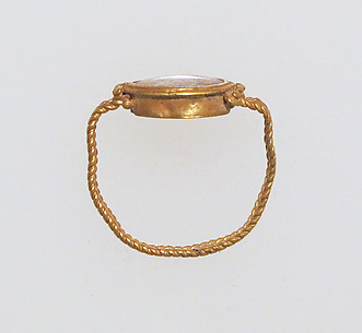 Ring, filigree with rose quartz