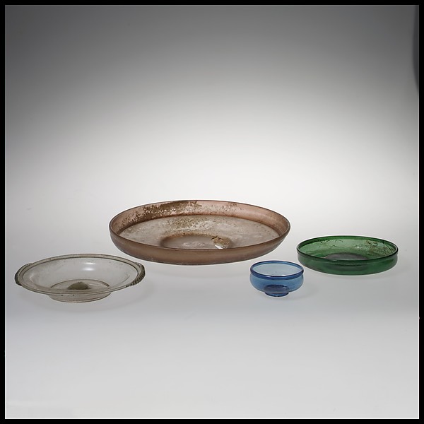 Glass dish