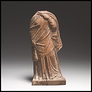 Terracotta statuette of a woman
