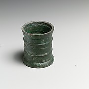 Bronze cylindrical cup