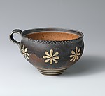 Reproduction of a rounded cup