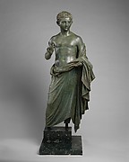 Bronze statue of an aristocratic boy