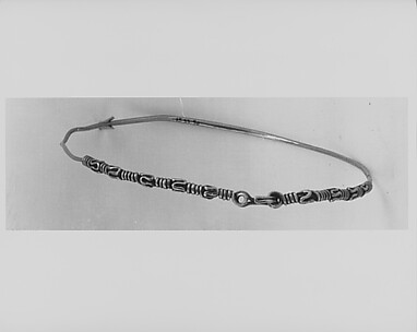 Necklet