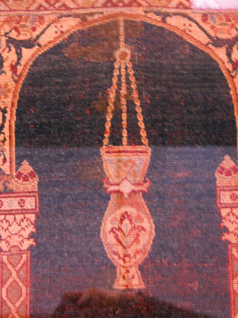 Carpet with Triple-arch Design