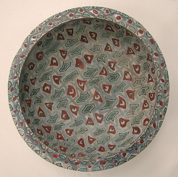 <Mina'i> bowl with abstract pattern