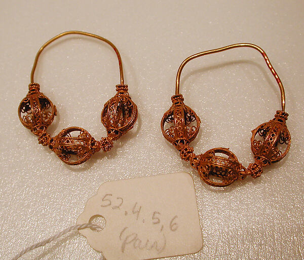 Earring