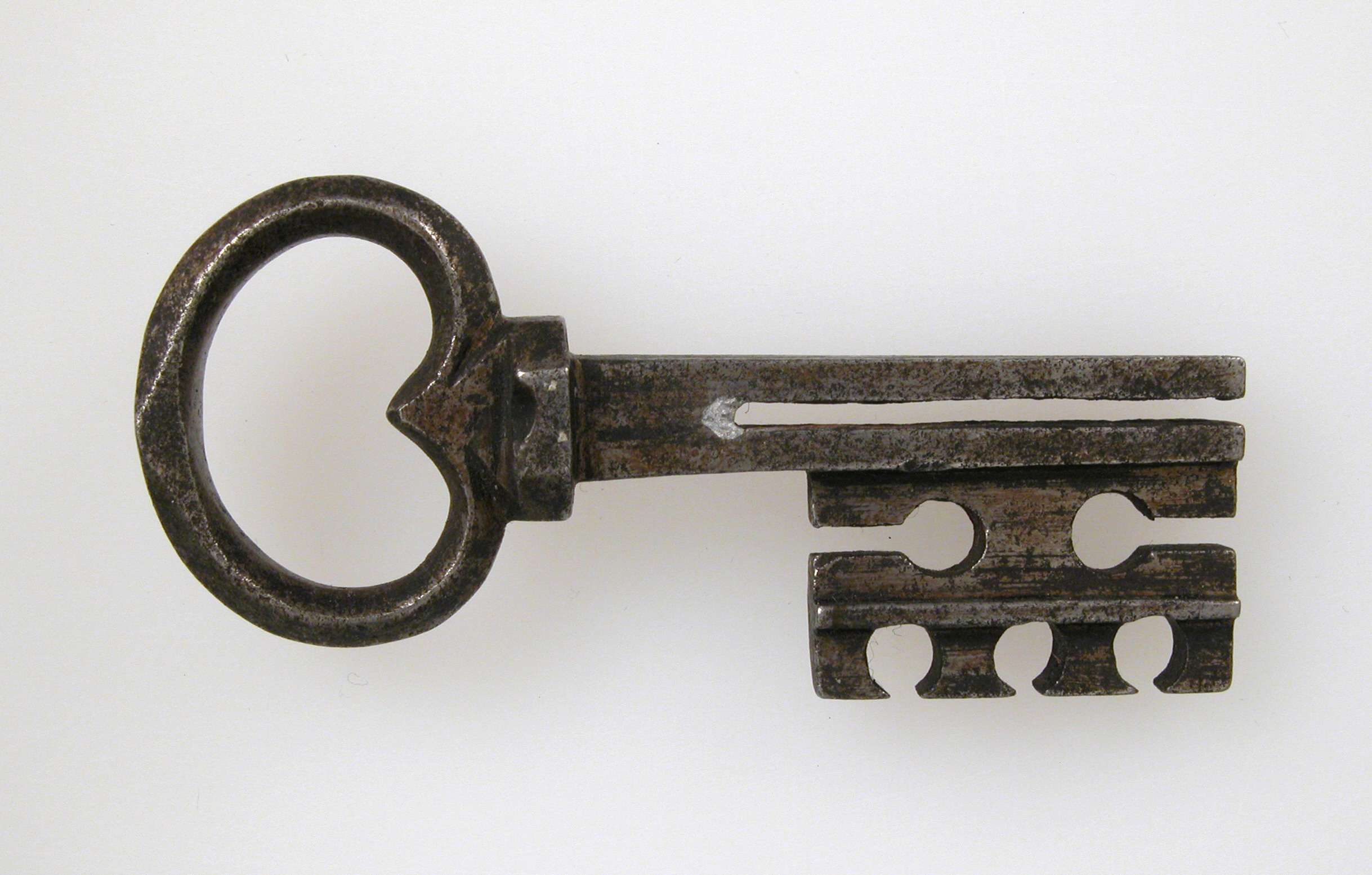 Старинный ключ от сундука