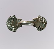Equal-Arm Brooch