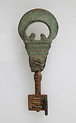 Key with Bow