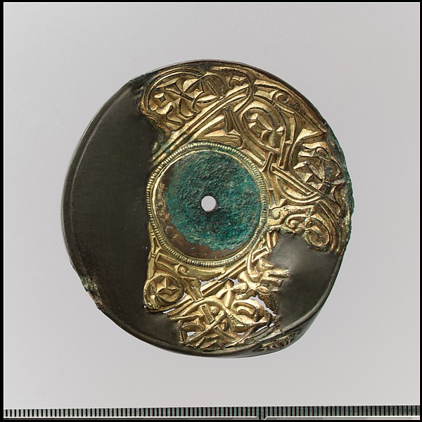 Bow Brooch with Disc
