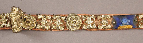 Girdle with Profiles of Half-Length Figures