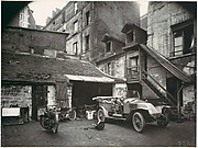 Cour, rue de Valence