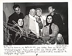 Picasso et Jean Cocteau entourées de Serge Lifar, Luis Miguel Dominguin, Lucia Bose et Jacqueline Picasso, pendent le tournage du 