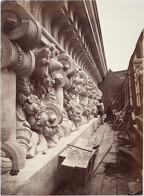 Le Nouvel Opéra de Paris (Sculpture Ornementale)