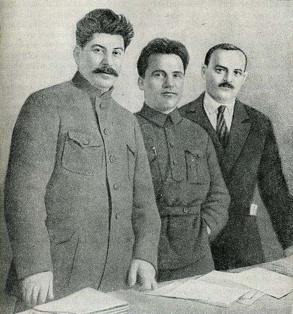 [Josef Stalin, Sergey Kirov, and Nikolay Shvenrik] in A History of the U.S.S.R., part 3 (Moscow, 1948)