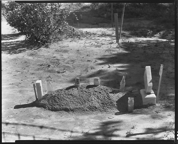 a childs grave hale county alabama Child’s grave, hale county, alabama is a forty-two line poem written in a single, unrhymed stanza because it is written in one stanza, for the sake of clarity, i will discuss one sentence at a time starting with the first sentence and ending with the last. a childs grave hale county alabama Child’s grave, hale county, alabama is a forty-two line poem written in a single, unrhymed stanza because it is written in one stanza, for the sake of clarity, i will discuss one sentence at a time starting with the first sentence and ending with the last.