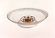 Armorial tazza