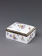 Snuffbox