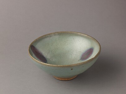 Deep bowl, Jun ware