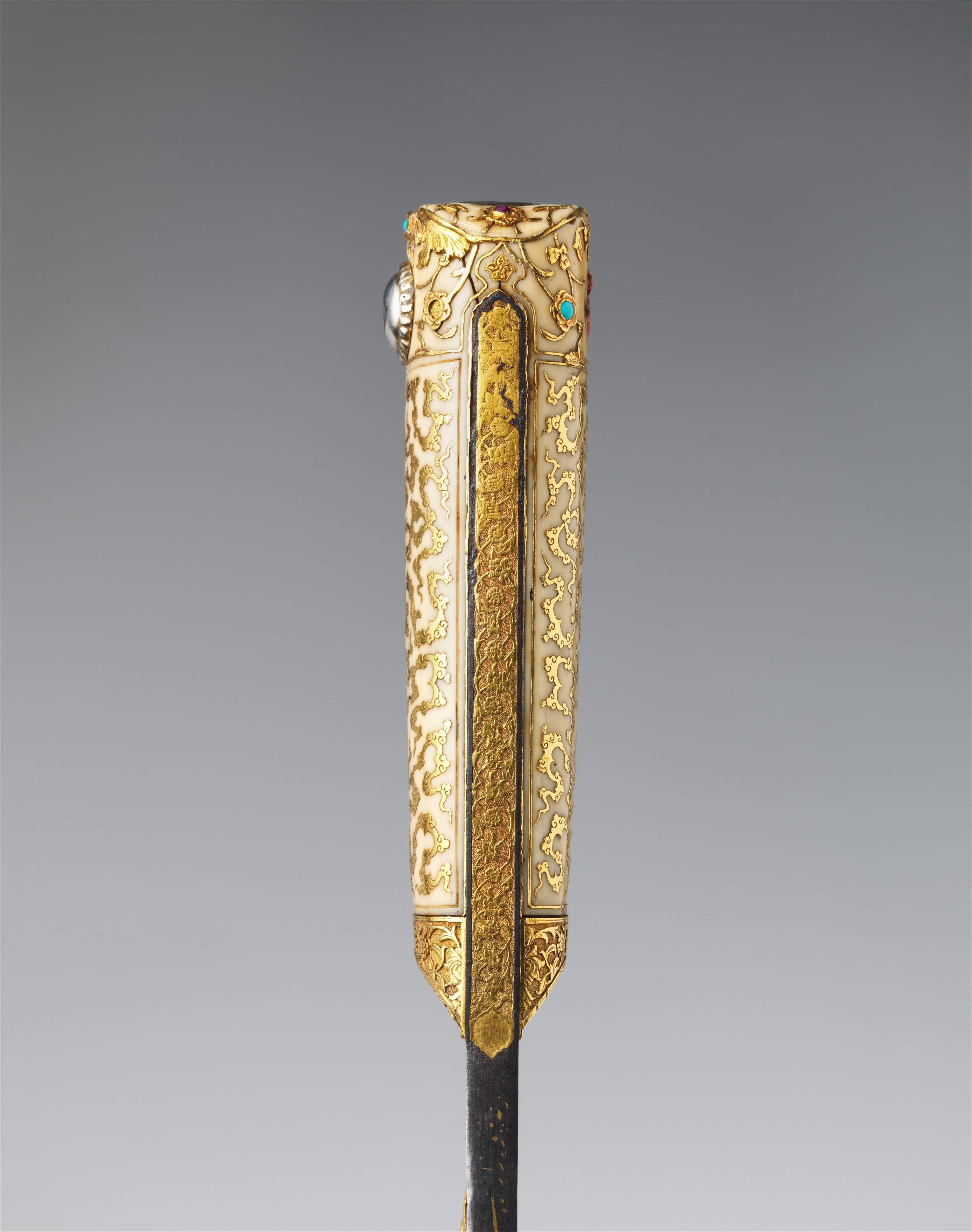 Workshop of Ahmed Tekelü, Short Sword (Yatagan) from the Court of Süleyman  the Magnificent (reigned 1520–66), Turkish, Istanbul