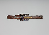 Over-and-Under Percussion Pistol bearing the Crest of the Polhill Family, Joseph Egg (British (born France), Huningue 1775–1837 London), Steel, wood (walnut), brass, gold, platinum, British, London