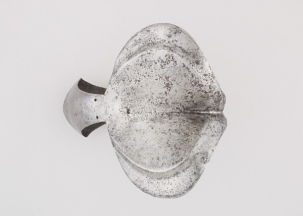 Pair of Knee Defenses (Poleyns) by an unrecorded maker, The Metropolitan Museum of Art