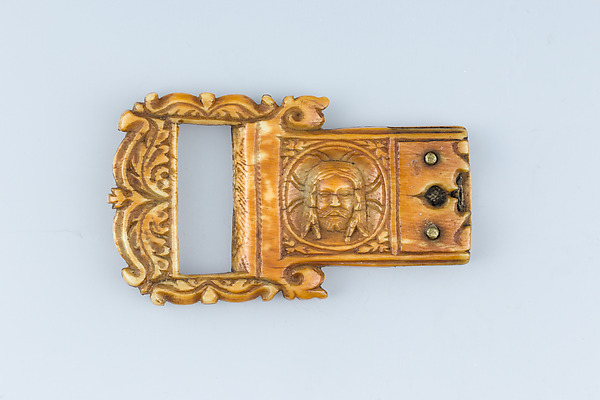Buckle
