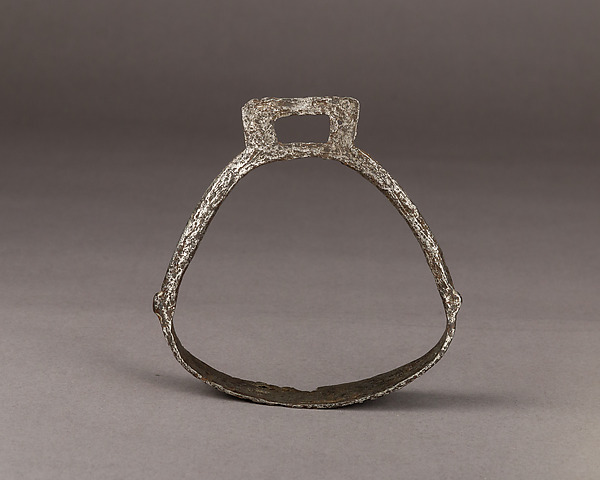 Stirrup