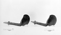 Gun Hook, Iron