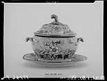 Covered Sauce Tureen, Earthenware, lusterware, British
