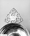 Porringer, Possibly John Coddington (ca. 1690–1743), Silver, American