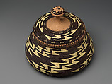Gift basket, Elizabeth Hickox (Wiyot-Karuk, 1875–1947), Conifer root, hazel shoots, maidenhair stems, bear grass, and dyed porcupine quills, Wiyot and Karuk, Native American