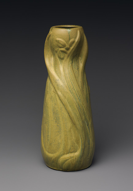 Vase with daffodils