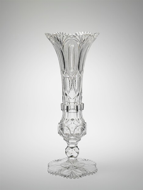 Presentation vase